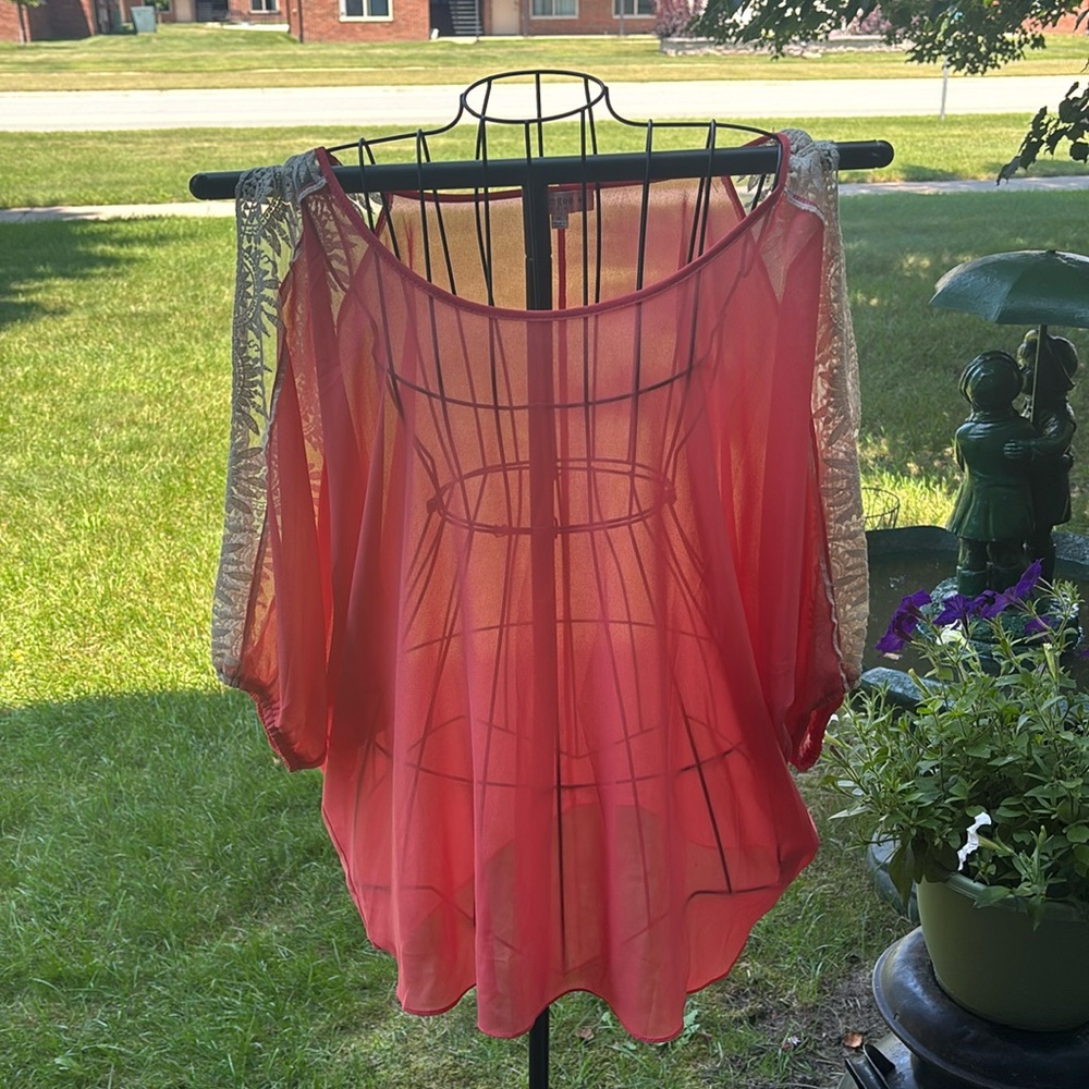 BEAUTIFUL COARL SUMMER TOP